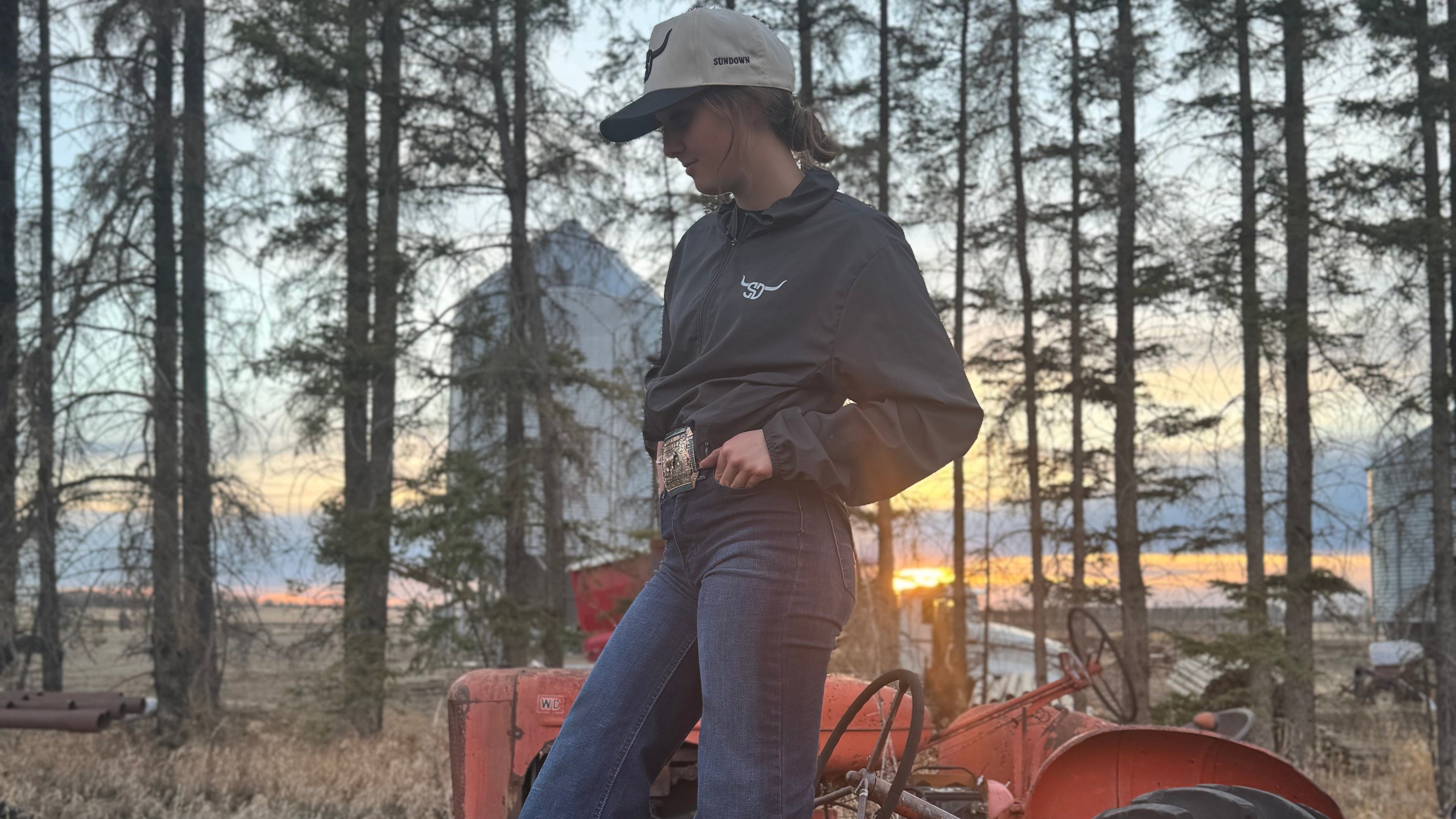 SD MOTION WINDBREAKER